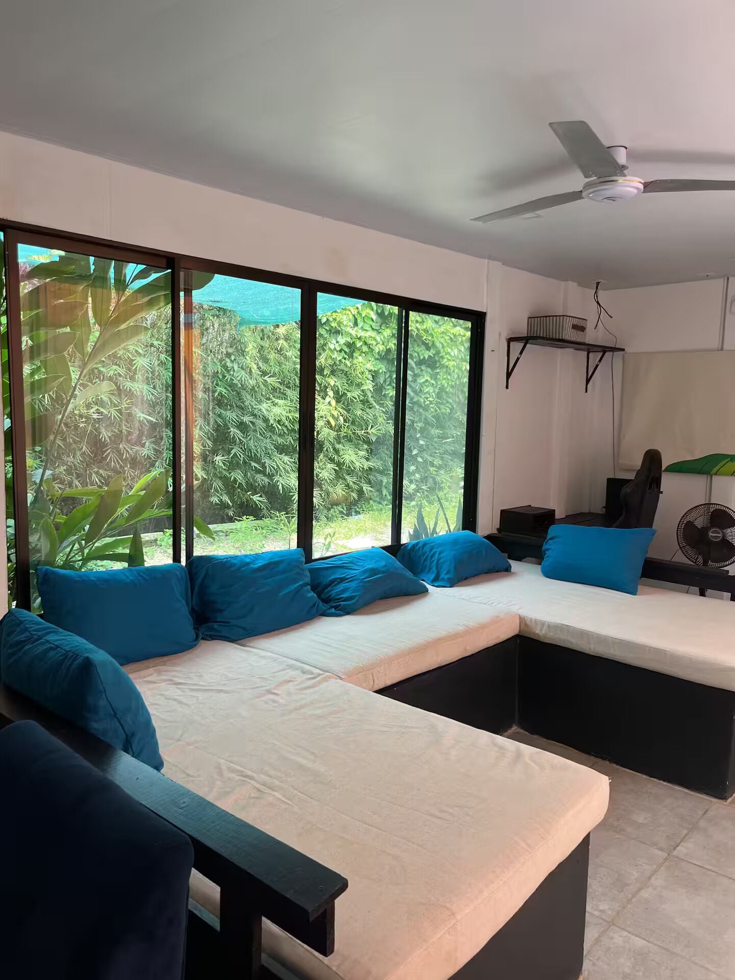 1 bedroom, desk, WiFi, bed sheets
