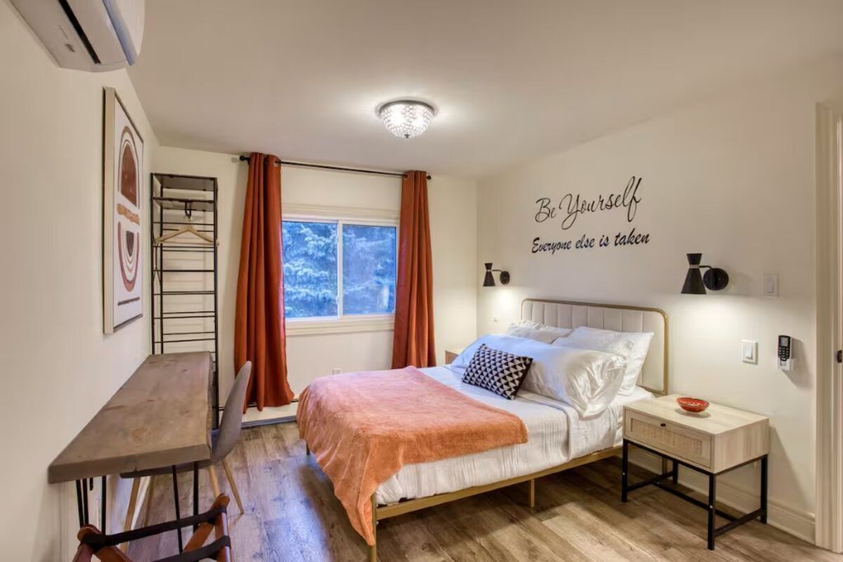 Appartement, 2 chambres | Fer et planche à repasser, accès au Wi-Fi (inclus)