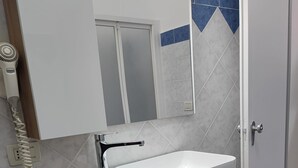 Bathroom - Seamus House, Briatico (Briatico)