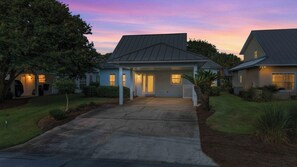 Exterior - Mainsail Miramar Beach | Coastal Cottage | Sleep 9 (Miramar Beach)