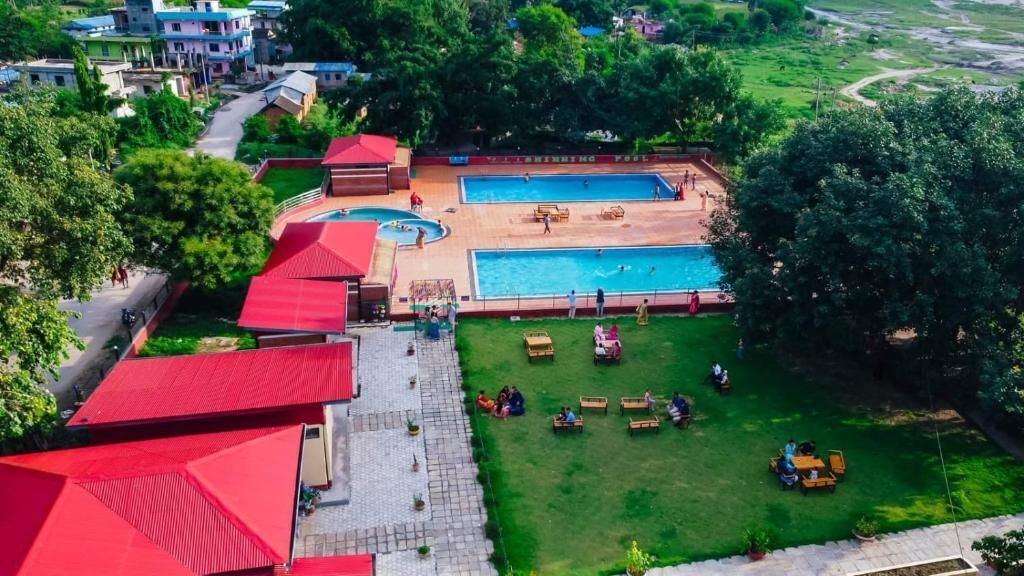 3 outdoor pools