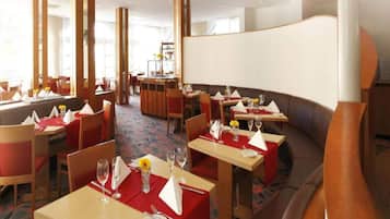 House | Dining