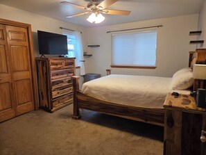 1 Schlafzimmer, Bügeleisen/Bügelbrett, kostenloses WLAN, Bettwäsche