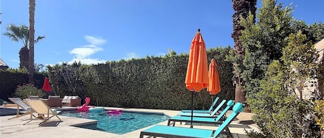 屋外プール、温水プール