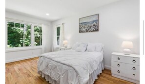 Room - Spacious 4-bedroom house in charming Shelter Island with AC (Shelter Island)