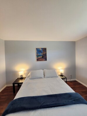 2 bedrooms, iron/ironing board, WiFi (free), bed sheets