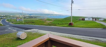 Cuban Beach House | Oceanfront Deck, Whale Watching & Irish Loop