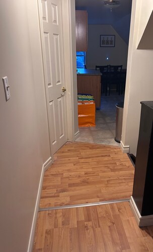 Cozy 1-bedroom apartment in fantastic Massena with AC