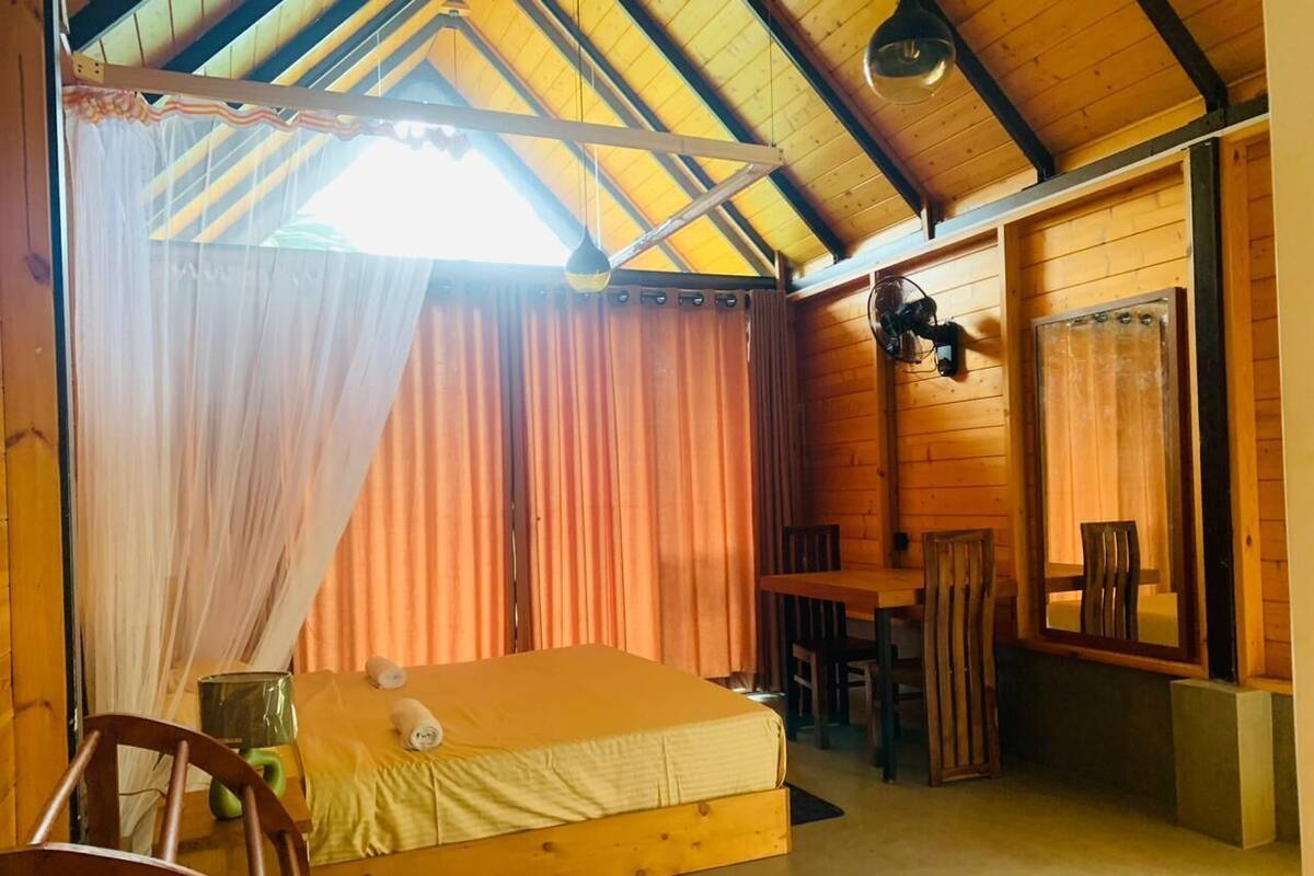 Comfort Double Room, Mountain View | In-room safe, blackout drapes, iron/ironing board (on request)
