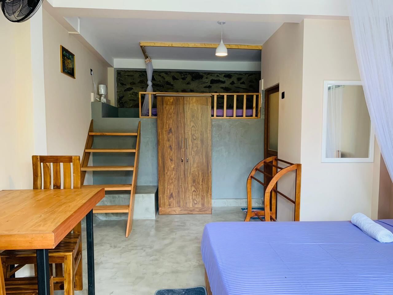 Phòng 3 tiện nghi đơn giản, sân hiên, quang cảnh núi | Két bảo mật tại phòng, màn/rèm cản sáng, bàn ủi/dụng cụ ủi quần áo 