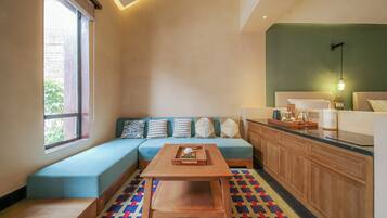 Superior Villa, Courtyard View | Laptop workspace, blackout curtains, soundproofing