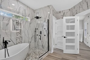 Bathroom - Astonishing Atlanta Oasis (Atlanta)