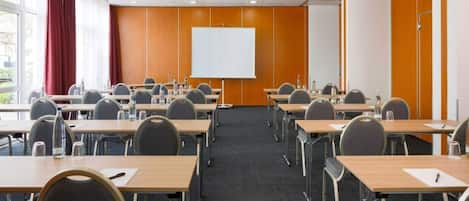 House | Meeting facility