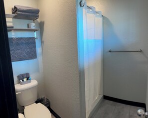 Hair dryer, towels, soap, toilet paper - Angry Salmon Inn. Room 20. (Anchor Point)
