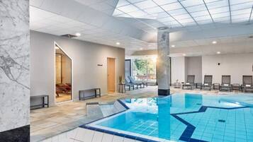House | Pool