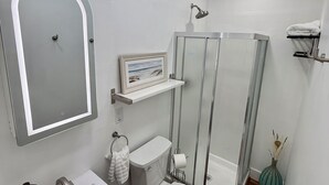 Bathroom - NEW! Country Club Studio in Escondido, CA (Escondido)