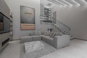Luxury Villa | Living area | LED TV, books - Lux 4BR Pool Villa 500m - Jomtien Beach  (Pattaya)