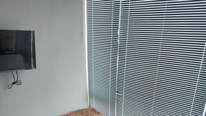 Basic Twin Room | Free WiFi - Capsule Hotel North Cabin (Wakkanai)