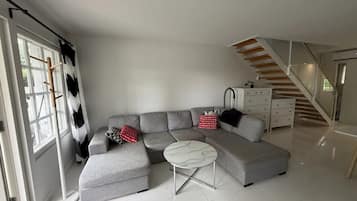 Smart TV, video games, DVD player, stereo