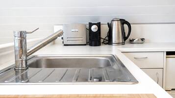 Coffee/tea maker, fridge, microwave, electric kettle