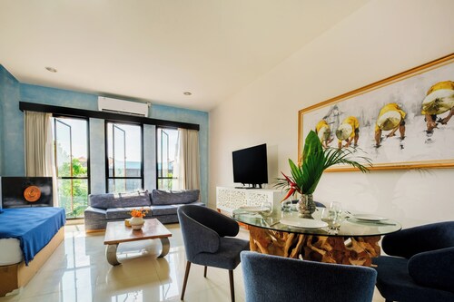 Amelia Suite 1BR Seminyak Limoncello