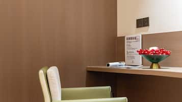 Basic Single Room | Interior