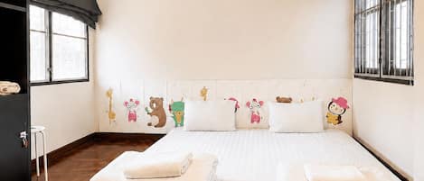 3 bedrooms, WiFi, bed sheets