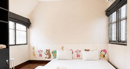 Private Pool Villa @Sriracha, 3 BR , Family-Friendly with Kid's Club, 10 guests