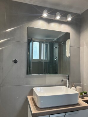 Bathroom - Central Escape - Bright New Apartment (Athina)
