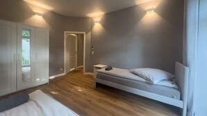 Room - Modern 2-bedroom apartment with a kitchen (Offenbach)