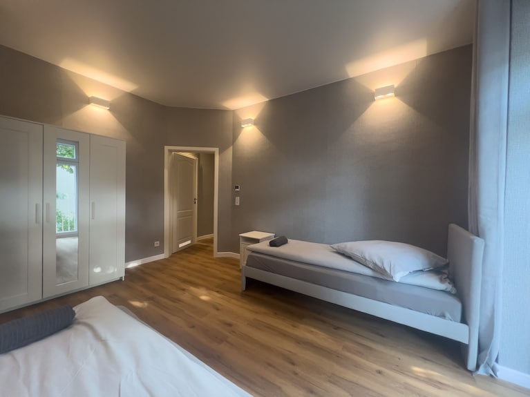 Modern 2-bedroom Apartment With A Kitchen - Offenbach