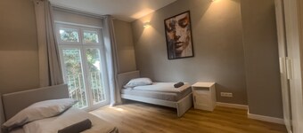 Modern 2-bedroom apartment with a kitchen