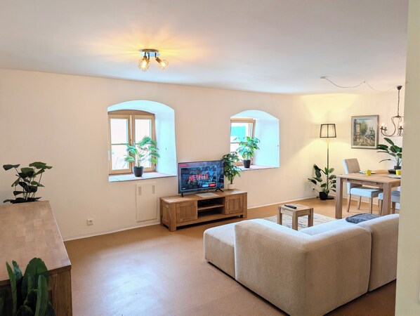 Living area - Vrbo Property (Greding)