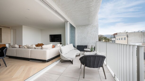 Unclassified image, 1 of 19, button - Dromana Beach Suites - 103 (Dromana)