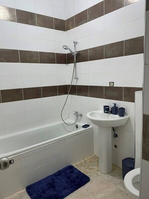 Bathroom - Vrbo Property (Tarrafal)