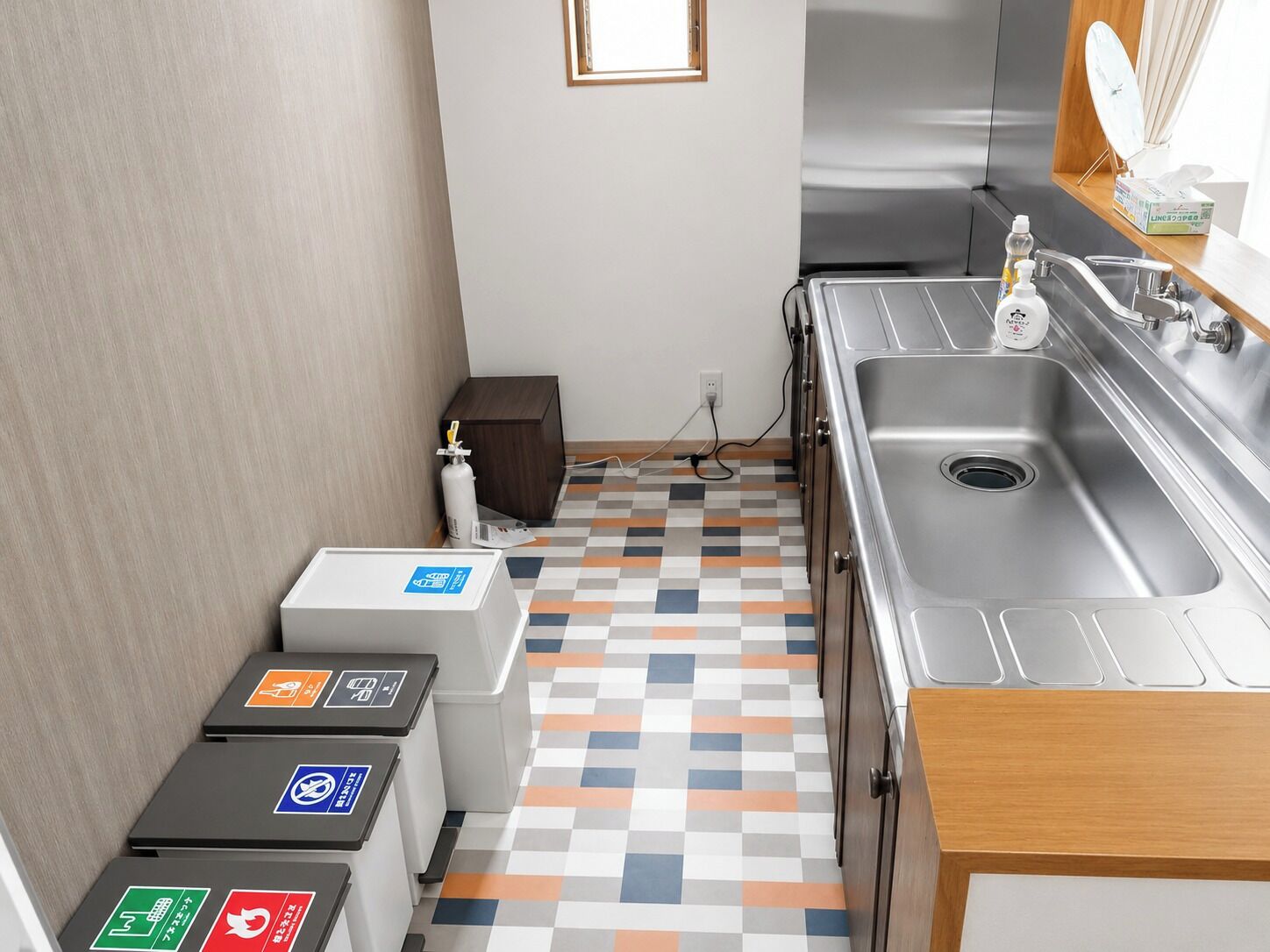 Fridge, microwave, cookware/dishes/utensils