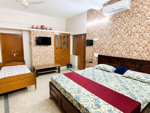 Double Room | Soundproofing, free WiFi - Hotel Sri Krishna Palace Bhubaneswar (Bhubaneswar)
