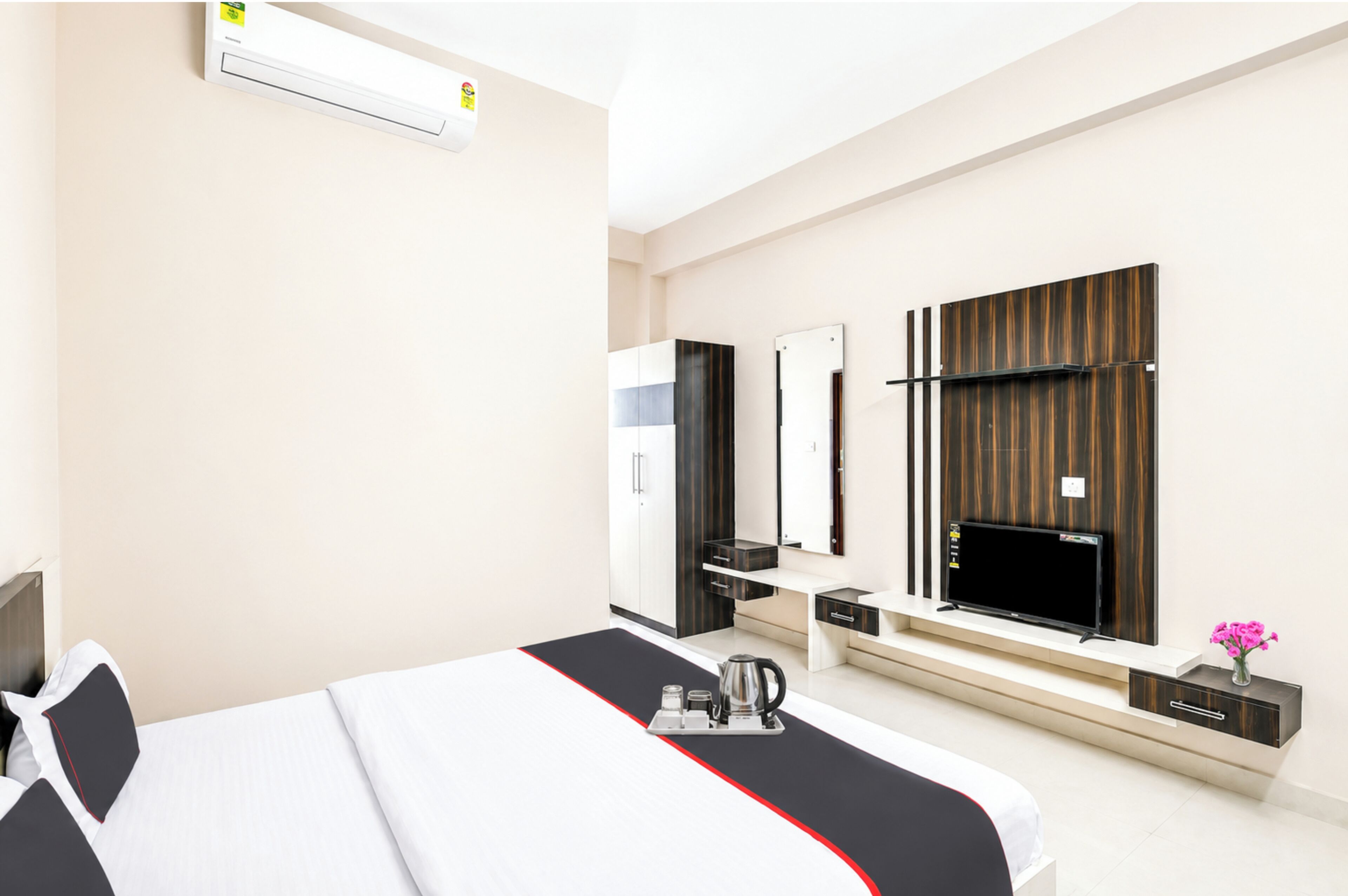 Habitación triple Premium, Aire acondicionado | Ropa de cama hipoalergénica, escritorio, sistema de insonorización