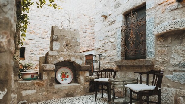 Suite superior, cuina bàsica, vistes al jardí | Servei de restauració a l'aire lliure