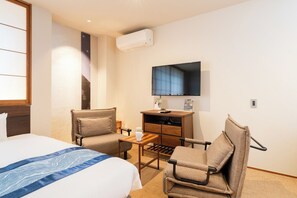1 bedroom, desk, iron/ironing board, free WiFi - Twin room with window / Kyoto City Kyōto (Kyoto City)