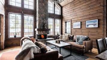 Smart TV, fireplace, DVD player