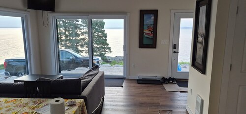 Brand-new Oceanfront cottage 8 overlooking Peggys Cove.