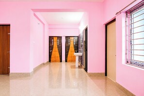 Lobby - Hotel S Heaven Inn Bhubaneswar (Bhubaneswar)
