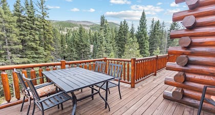 Riverfront Log Cabin "River Chant Lodge" Hot Tub, on the River, Fire Pit; Under New Management