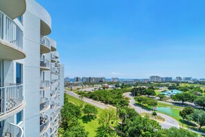 Exterior - Sun, Sand & Gulf Views | Perfect Family Getaway (Destin)