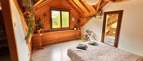 4 habitaciones, escritorio, cuna de viaje y wifi gratis