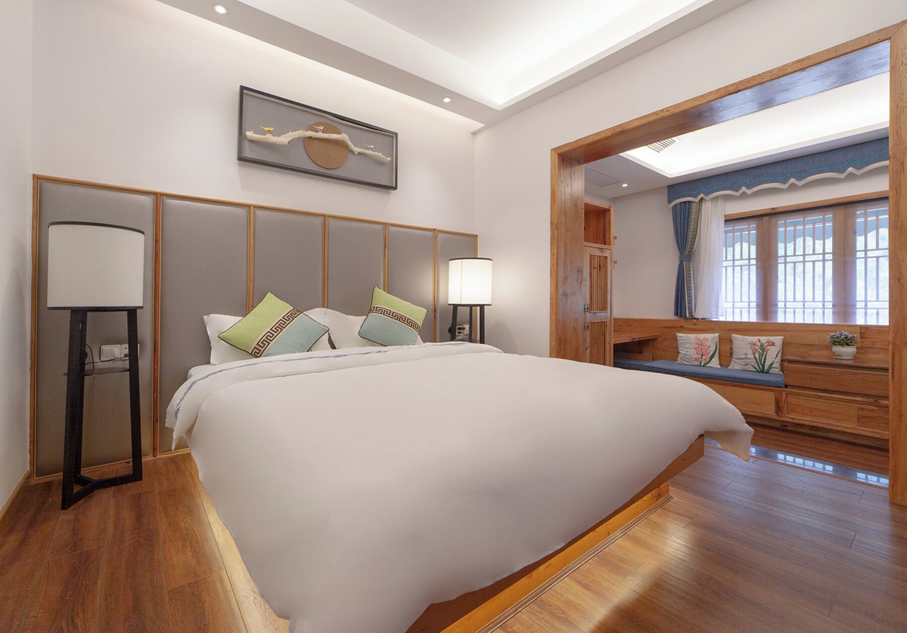 Comfort Suite, Hill View