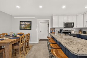 Private kitchen - Teton View Retreat | Tetons at Your Doorstep (Tetonia)
