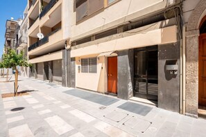 Exterior detail - Casetta Annina | Stylish 3BR Retreat in the Heart of Bari (Bari)
