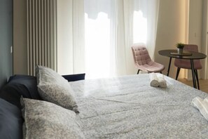 Room - Vrbo Property (Milano)